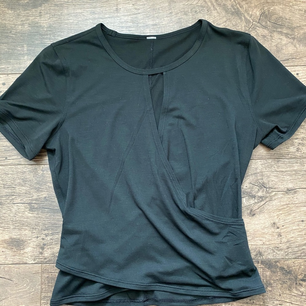 Lululemon Crop Top (fitted) EUC